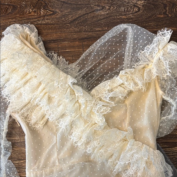 House of CB 'Sorrel' Tulle Asymmetric Minidress Ivory Large NWT - Picture 5 of 11